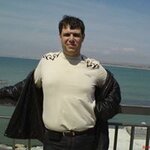 Артур Артынов