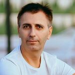 Александр Момот
