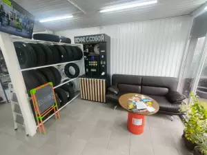Фотография Шиномонтаж, Запчасти ООО АВТО-ПЛЮС 4