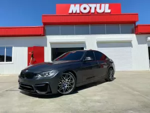 Фотография Motul official service 3